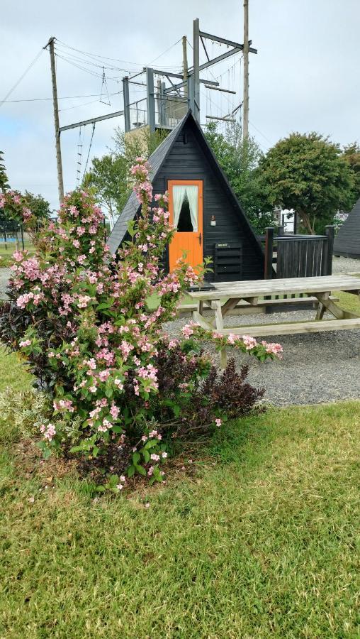 Carrowmena School House & Glamping Hotel Limavady Exterior photo